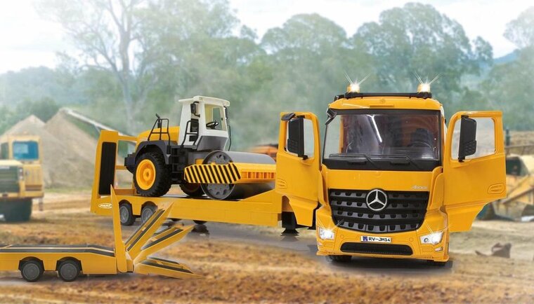 Mercedes Arocs dieplader 2,4Ghz 1:20