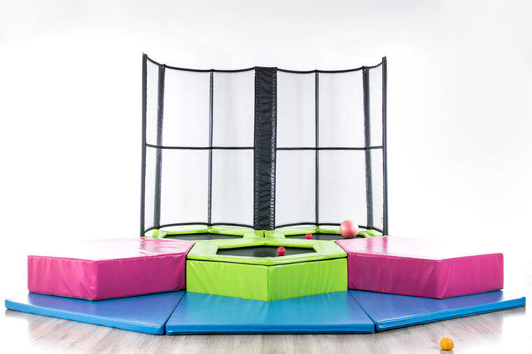 Geleidbaarheid domein walgelijk Peuter Mini Trampolinepark, 3 trampolines - Speelgoed de Betuwe