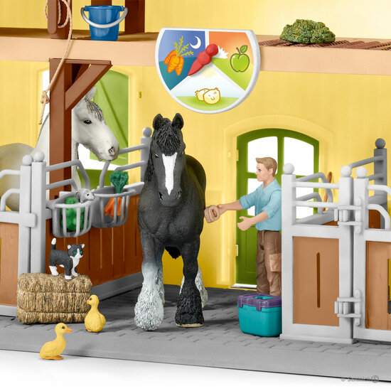 schleich Paardenstal