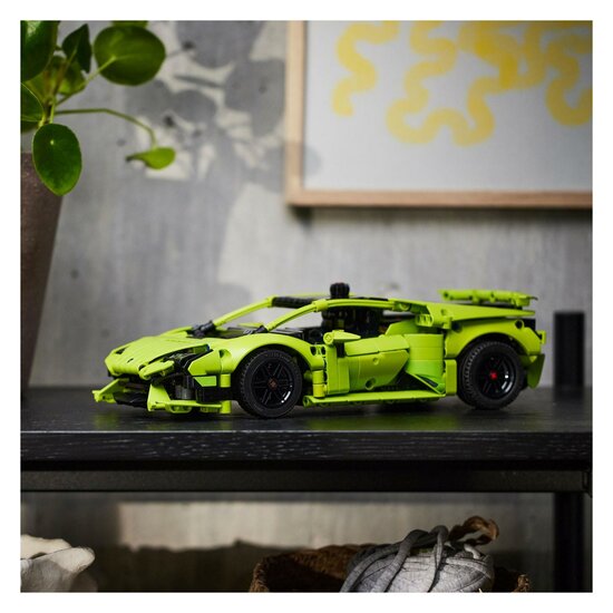 LEGO Technic 42161 Lamborghini Huracan Tecnica