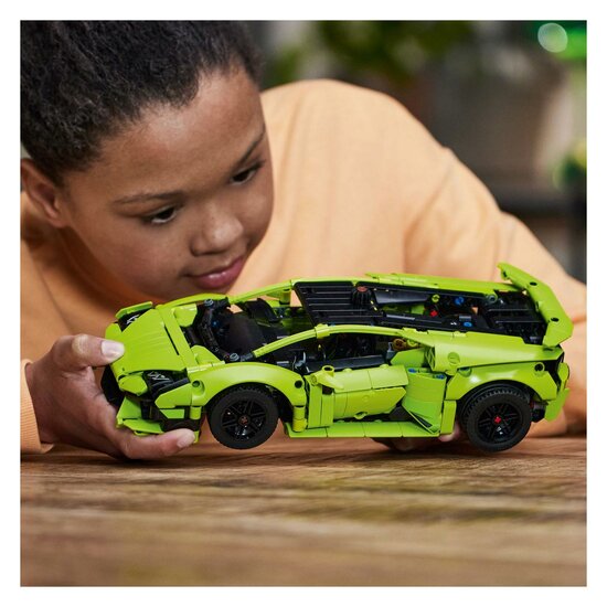 LEGO Technic 42161 Lamborghini Huracan Tecnica