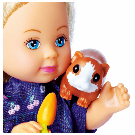 Evi Love  Mini Pop met Guinea Pigs