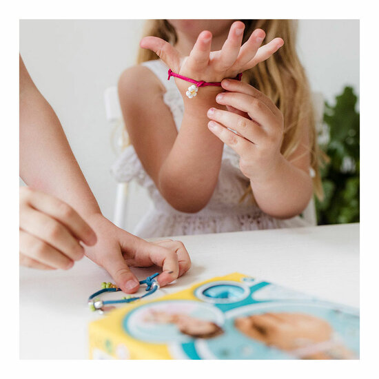 Totum Armbanden Maken met Paardenbedeltjes