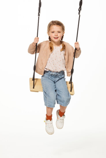 Ge&iuml;mpregneerd grenen schommelzitje