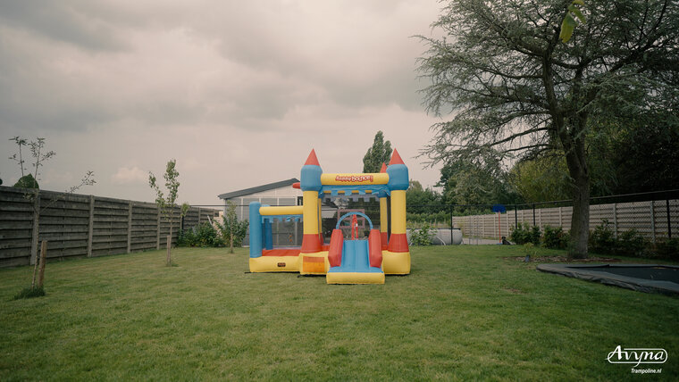 Springkussen New Castle (SK07) | Avyna