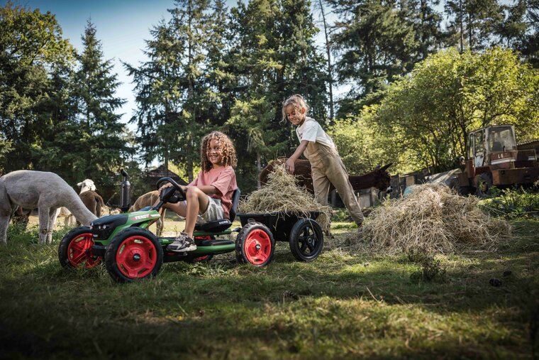 Fendt skelter 3-8 jaar met luchtbanden en opbergvak - BERG Buddy