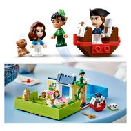 LEGO Disney Peter Pan &amp; Wendy&#039;s Verhalenboekavontuur Set