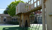 Robinia speelkasteel voor openbaar gebruik 590cm x 775cm