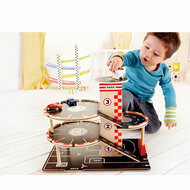 Hape Park &amp; Go Garage