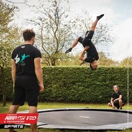 Ingraaftrampoline 430 cm Berg Champion FlatGround op grasniveau