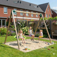 Douglashout schommel 200 cm breed met gelagerde haken en paalbescherming
