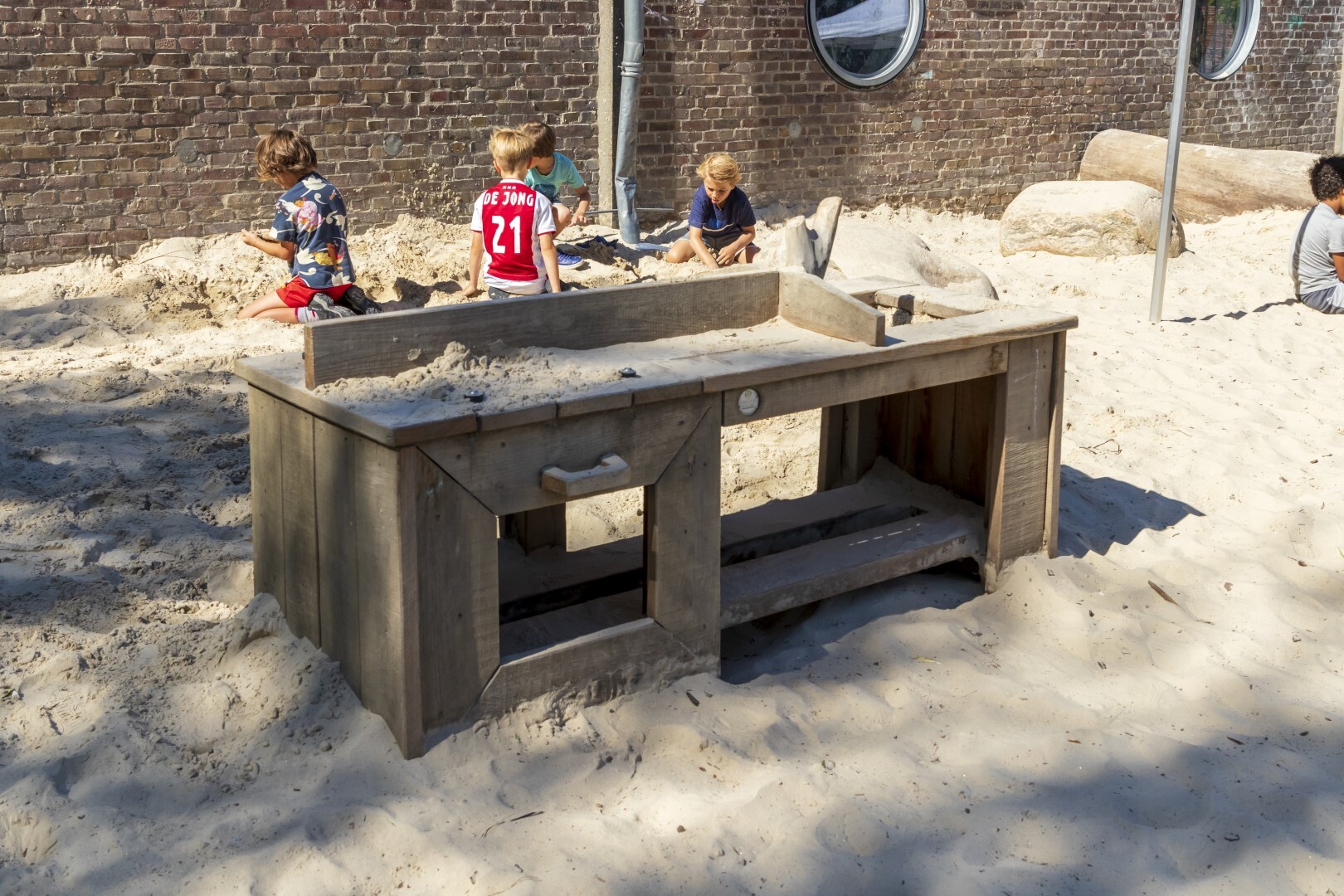 https://www.speelgoeddebetuwe.nl/Files/2/26000/26931/ProductPhotos/Source/2417538260.jpg