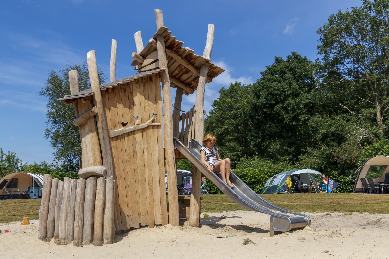 https://www.speelgoeddebetuwe.nl/Files/2/26000/26931/ProductPhotos/Source/2417538326.jpg