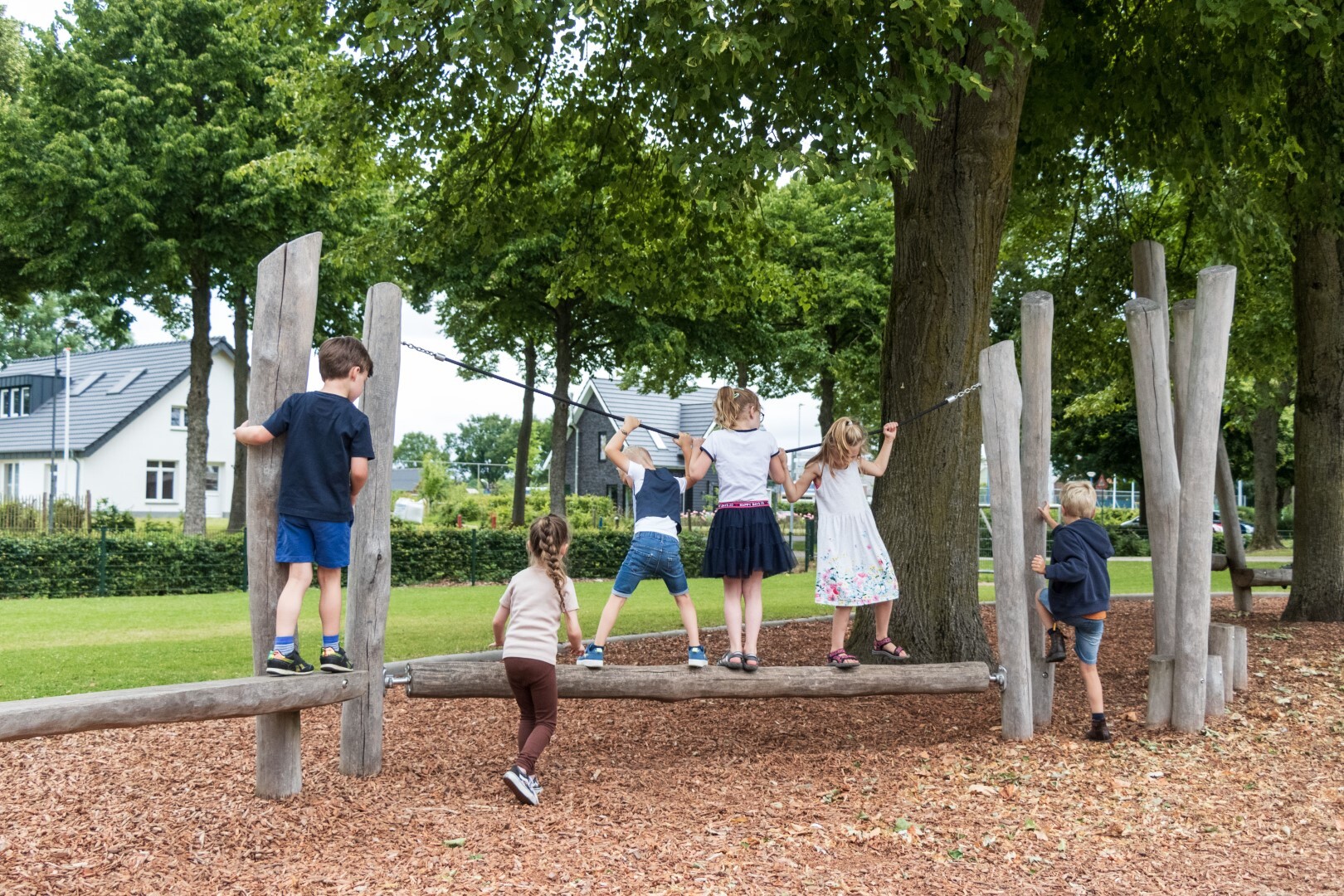 https://www.speelgoeddebetuwe.nl/Files/2/26000/26931/ProductPhotos/Source/2417538983.jpg