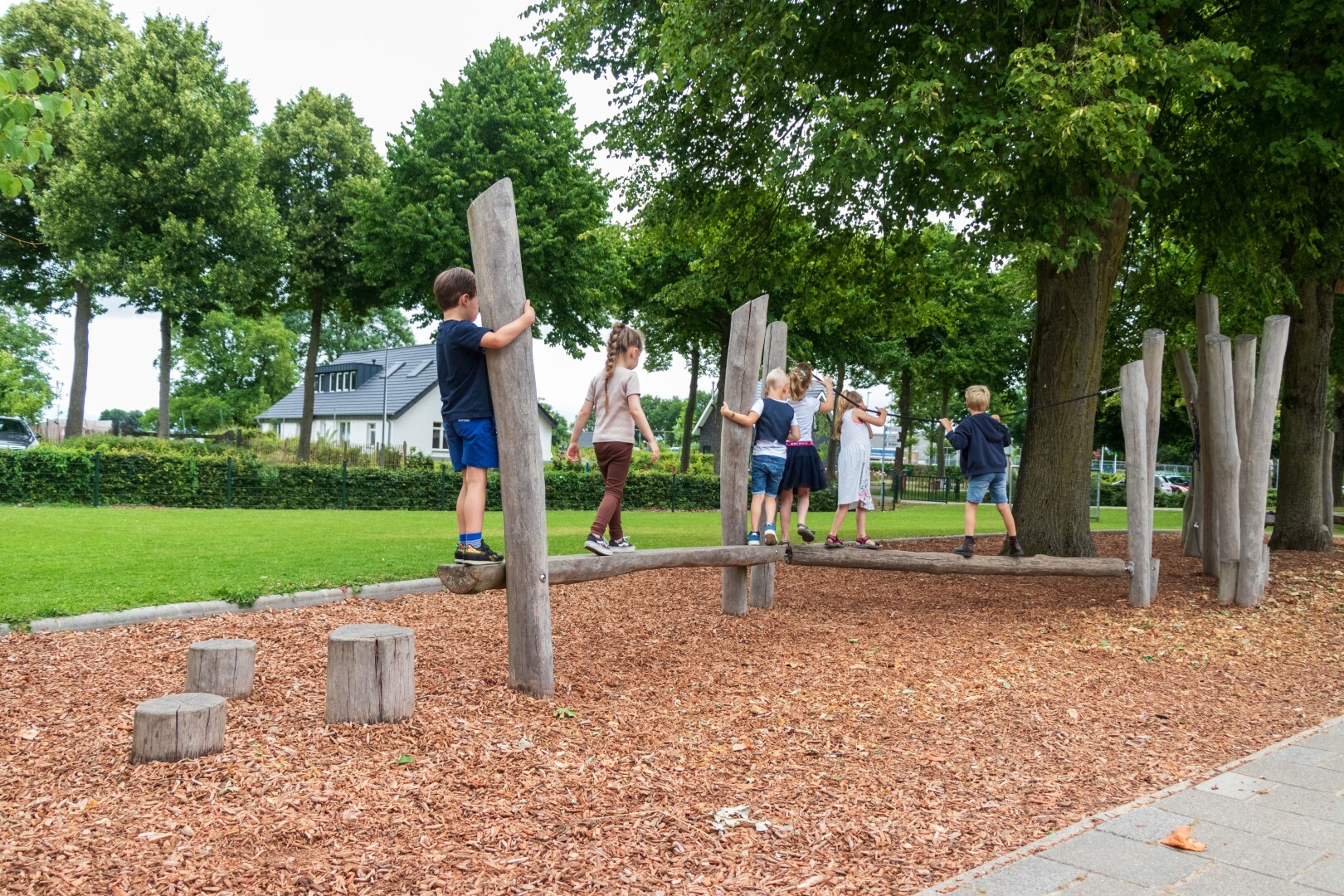 https://www.speelgoeddebetuwe.nl/Files/2/26000/26931/ProductPhotos/Source/2417538989.jpg