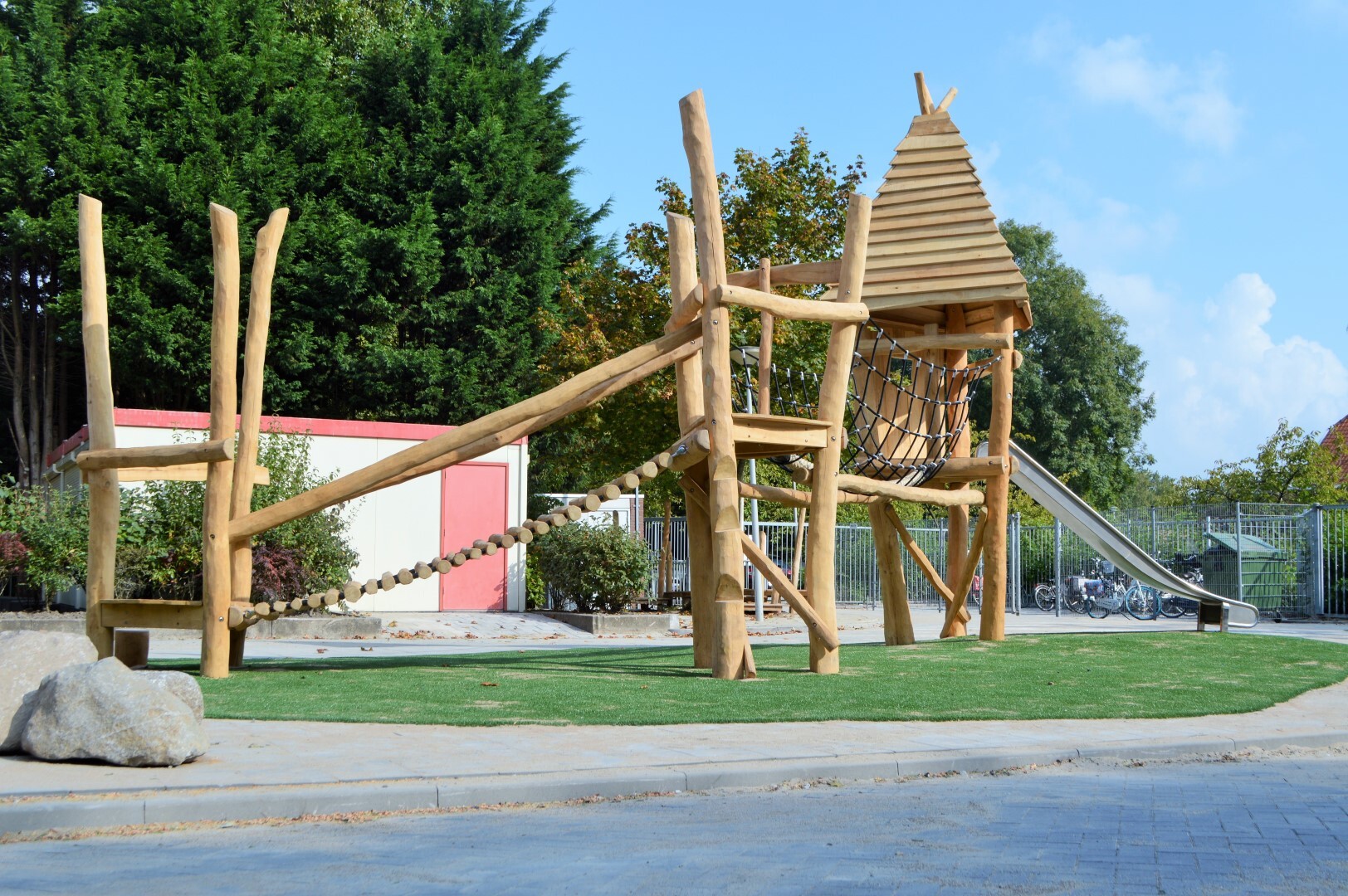 https://www.speelgoeddebetuwe.nl/Files/2/26000/26931/ProductPhotos/Source/2417539292.jpg