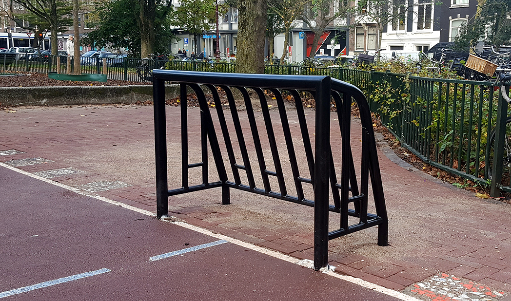 https://www.speelgoeddebetuwe.nl/Files/2/26000/26931/ProductPhotos/Source/2417539808.jpg